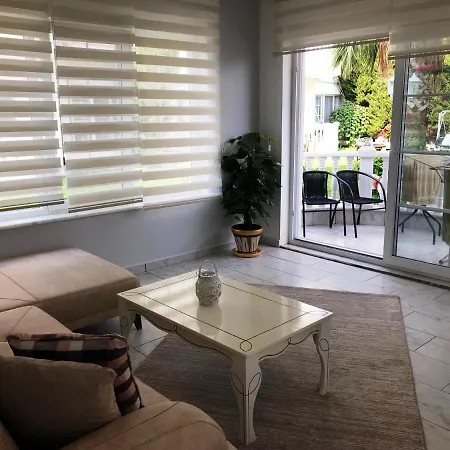 דירה Belka Golf Delux Poolside